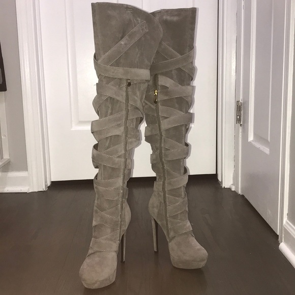 SOLD - Picture 4 of 6